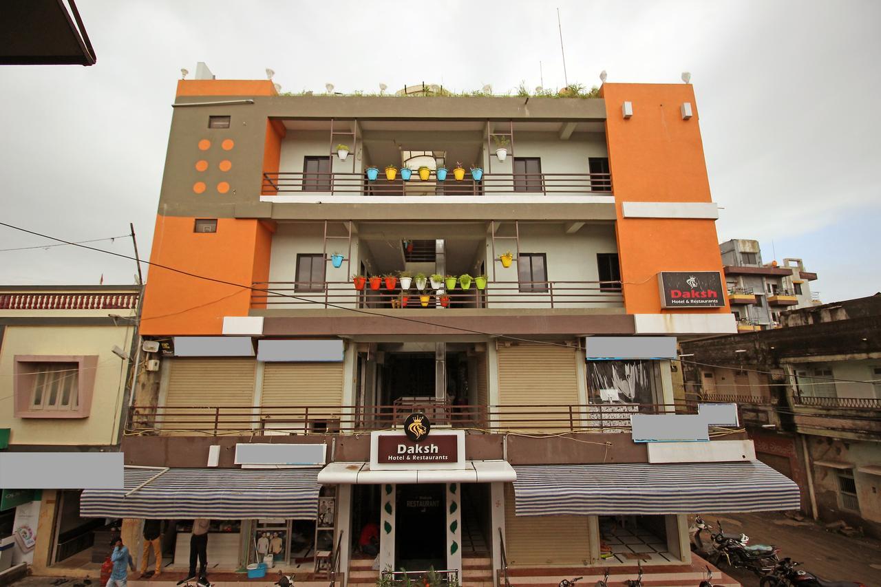 Daksh Hotel And Restaurant Talala Buitenkant foto